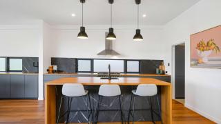 Waterfront Property At Horsfield Bay -late check out - Blackwall - 6