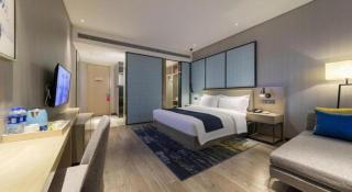 Echarm Hotel Wuhan Guanggu Biology City - 4