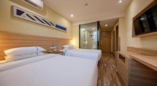 City Comfort Inn Shanghai International Tourism Resort Disney - Shanghai - 1