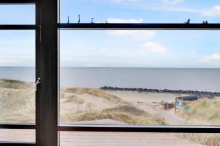 Beachfront Cottage With Panoramic View - Lønstrup - 7