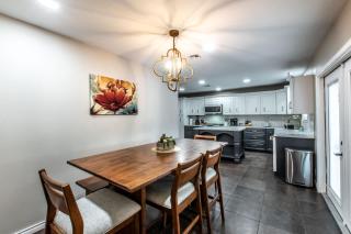 Classic Coastal Getaway Sleeps 34 - 2 Homes 2 Pools - 8