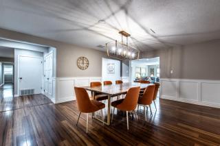 Classic Coastal Getaway Sleeps 34 - 2 Homes 2 Pools - 6