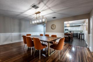 Classic Coastal Getaway Sleeps 34 - 2 Homes 2 Pools - 5