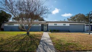 Classic Coastal Getaway Sleeps 34 - 2 Homes 2 Pools - 3