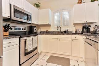 Beautiful 1500 s f 3 Bd - 2 Ba condo overlooking stream and golf course - Myrtle Beach - 7