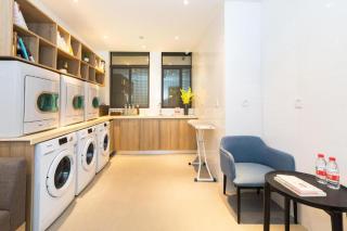 Atour Hotel Huzhou Changxing Changhai Road - 2