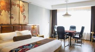 James Joyce Coffetel· Changde Liuyehu - 2