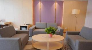 Lavande Hotels· Yueyang Linxiang Zhongfa - Yueyang - 3