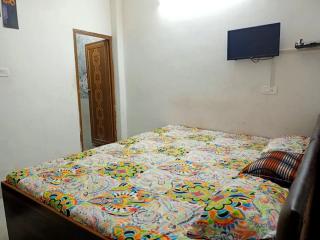 Hotel Premium Chinta # Haran Inn Near Shree Baba Baidyanath Jyotirlinga - Spacious and Fully Air Conditioned Rooms - Free Wifi - Room Services Facilities - Deoghar - 6