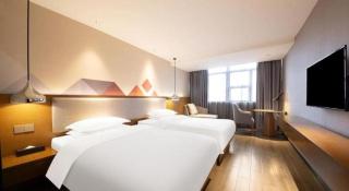 Borrman Hotel Zhanjiang Wuchuan Jinsha Plaza - Zhanjiang - 2