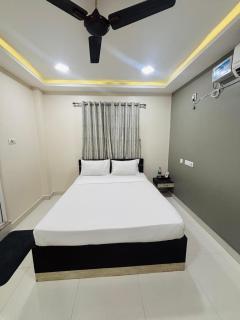 Vetri's Elite Inn - Chengalpattu - 1