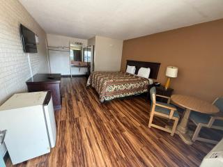 Economy Inn - 2