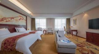 Vienna Hotel Guangdong Zhongshan Ancient Town Lighting Expo Center - Zhongshan - 1