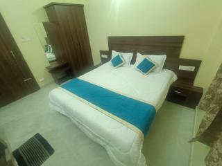 A PREMIUM HOTEL #HOTEL#VENTURE# PURI ! Near Sea Beach & Shree Jagannath Temple, Fully Air-conditioned Hotel with Wi-fi - LIFT - Restaurant and Parking Facilities -A BEST SELLING HOTEL IN PURI - Puri - 4