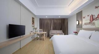 Vienna Hotel Anhui Taihe Baitai Xingma International - Fuyang - 2