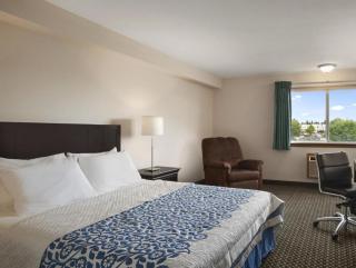 Days Inn by Wyndham Lacey Olympia Area - 1