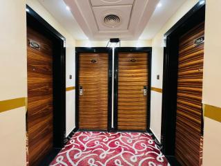 CREEK Hotel - Sharjah - 4