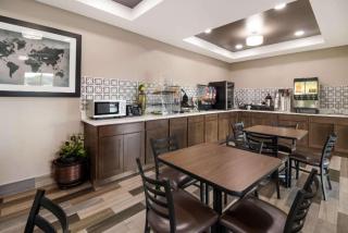 Econo Lodge - Martin - 3