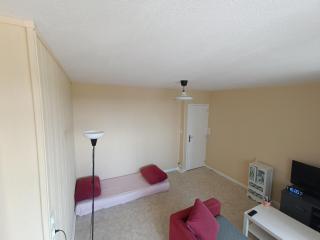 Cozy 1 bedroom, 10 min walk to train station - 4