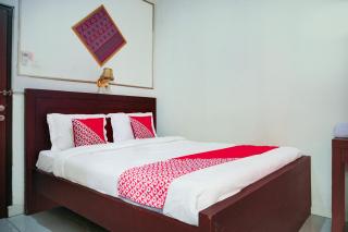 Hotel O Palembang near Taman Kambang Iwak Besak formerly Hotel Graha Bukit - Palembang - 0