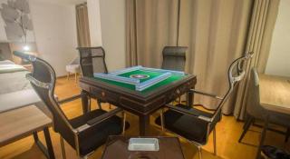 GreenTree Inn Express Hainan Haikou Haixiu Zhong Road - 3