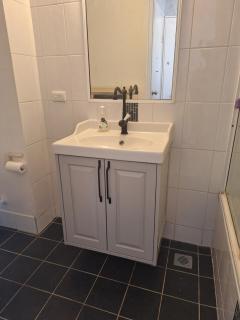 Aloha 604 Studio, Ocean Views, Near Beach and Cavill Ave - Gold Coast - 3