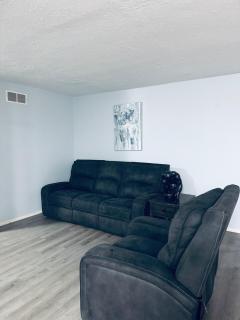 LUXURY 3BR Home Near IU & Downtown - 6