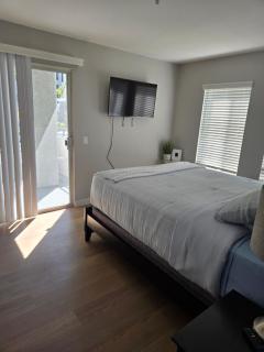 Prime Location in the OC ,Near Beach, Airport & Disney - Costa Mesa - 3