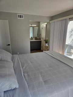 Prime Location in the OC ,Near Beach, Airport & Disney - Costa Mesa - 2