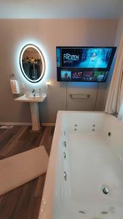 The Park Ave Retreat - Craigsville - 9