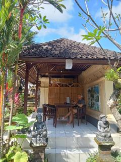 Dewi Antara Homestay - 4