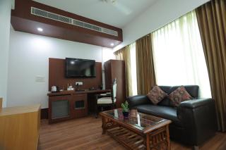 Aliste Millennium City Center - Gurgaon - 5