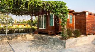 Prew Lom Chom Nam Resort - Si Racha - 7