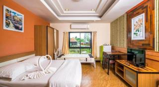 Prew Lom Chom Nam Resort - Si Racha - 3