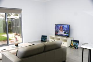 Home in Wyndham Vale, Melbourne - Wyndham Vale - 8