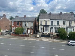 Large 1-Bed Apartment - Close to Old Traff - Mánchester - 5