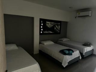 Casaisle - - 2
