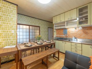 Family-Friendly Villa with BBQ, Baby Gear, Free Parking, 8min to Subway - Fukuoka - 6