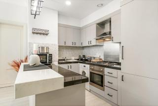 Burj View Downtown 1BR Dubai - Sabkhah - 4
