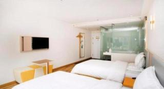 7 Days Inn Harbin West Railway Station - 2
