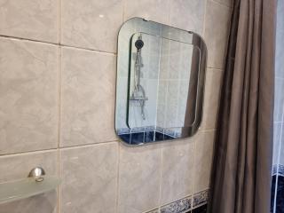 Entire 3 bedroom home in Welling, London, UK - Plumstead - 4