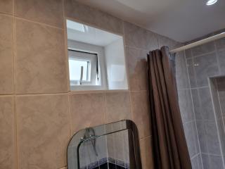 Entire 3 bedroom home in Welling, London, UK - Plumstead - 5