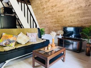 NEWEST VILLA IN TAGAYTAY with POOL and Basketball Court LMN PLACE - Tagaytay - 9