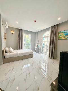 Rova Hotel & Apartment - Amalfi Sunset Town - Phu Quoc - 0