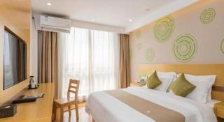 GreenTree Inn Qufu High Speed Railway Station - Jining - 9