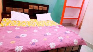 Shankar Homestay By StayApart - Ayodhya - 2