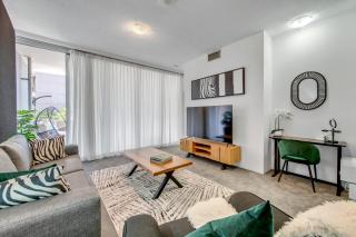 Wild Luxe Apt - Southbank & Fast WIFI Parking - Brisbane - 9