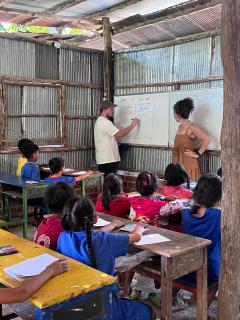 Battambang Family Riverside Homestay - - 7