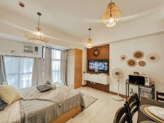 Studio Unit McKinleyHill near Venice Grand Canal - Manila - 3