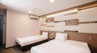 M7 Business Hotel - Chilgok - 2